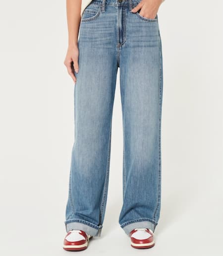 Ultra High-Rise Lightweight Medium Wash Baggy Jeans
